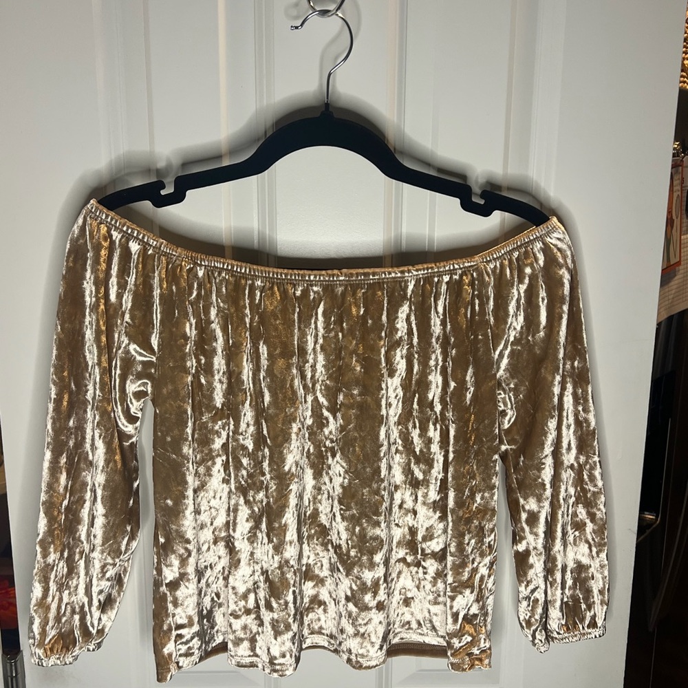 Hollister Gold Velvet Off-Shoulder Blouse - Picture 2 of 6